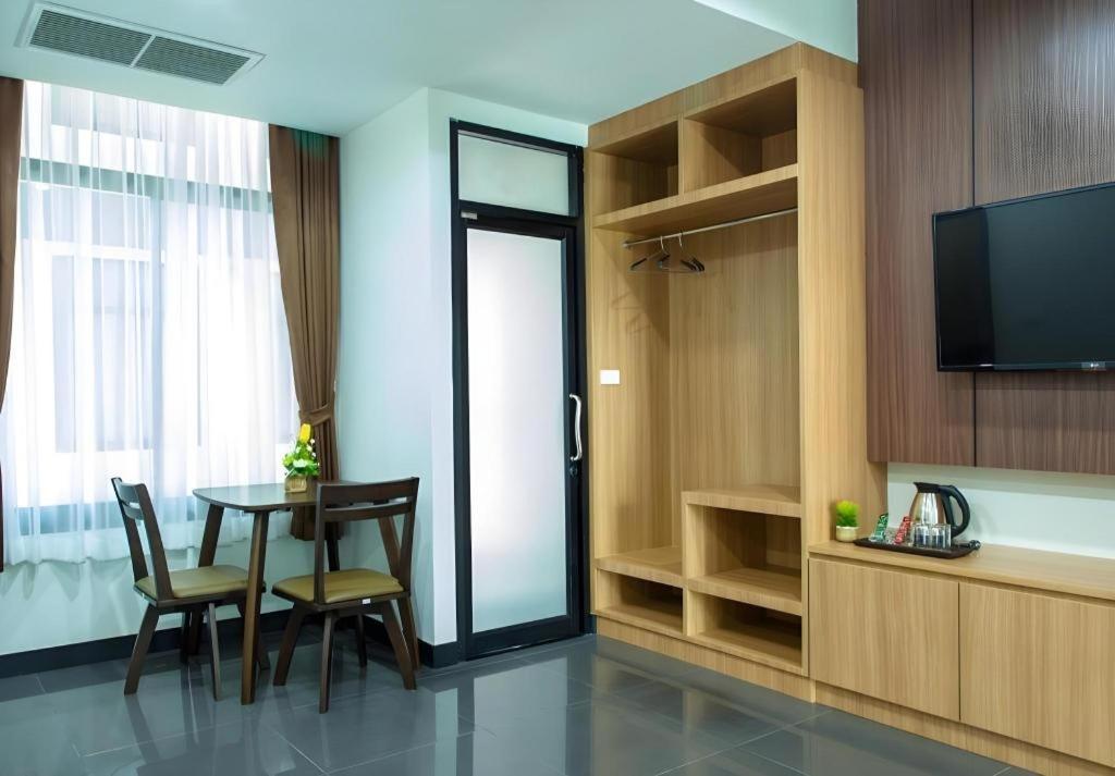 Thanburi Hotel Udon Thani Exterior photo