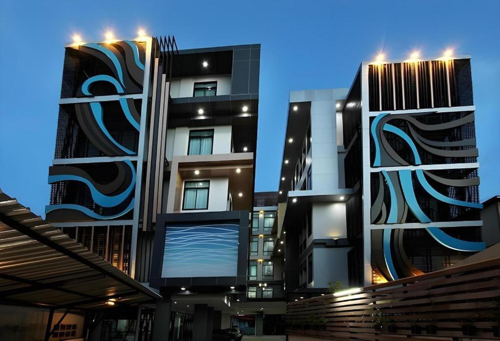 Thanburi Hotel Udon Thani Exterior photo